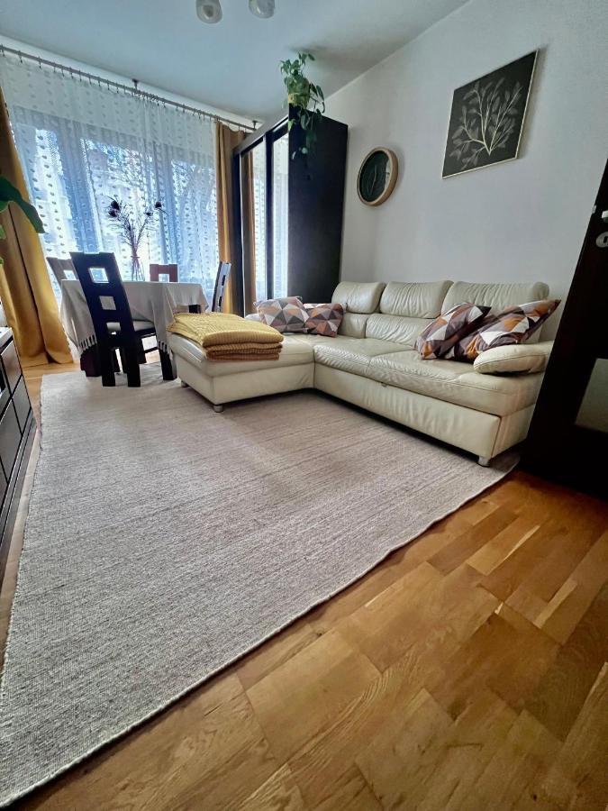 Yellow Apartment Airport Galeria Mokotow Netflix 华沙 外观 照片